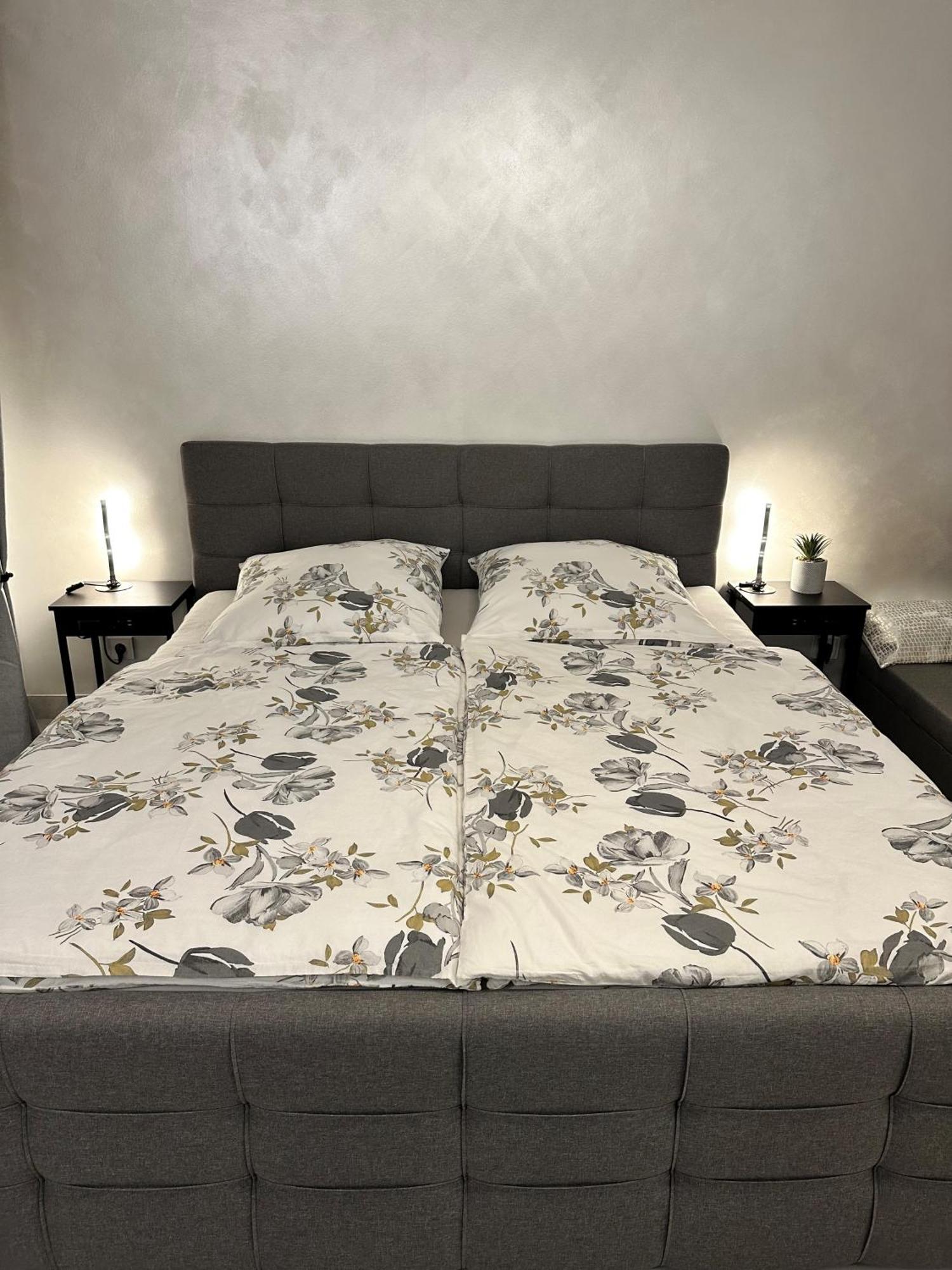 Fewo Sky21 * Langen Exklusives Appartment Vollausstattung / Zentrale Lage *Neu* Bagian luar foto