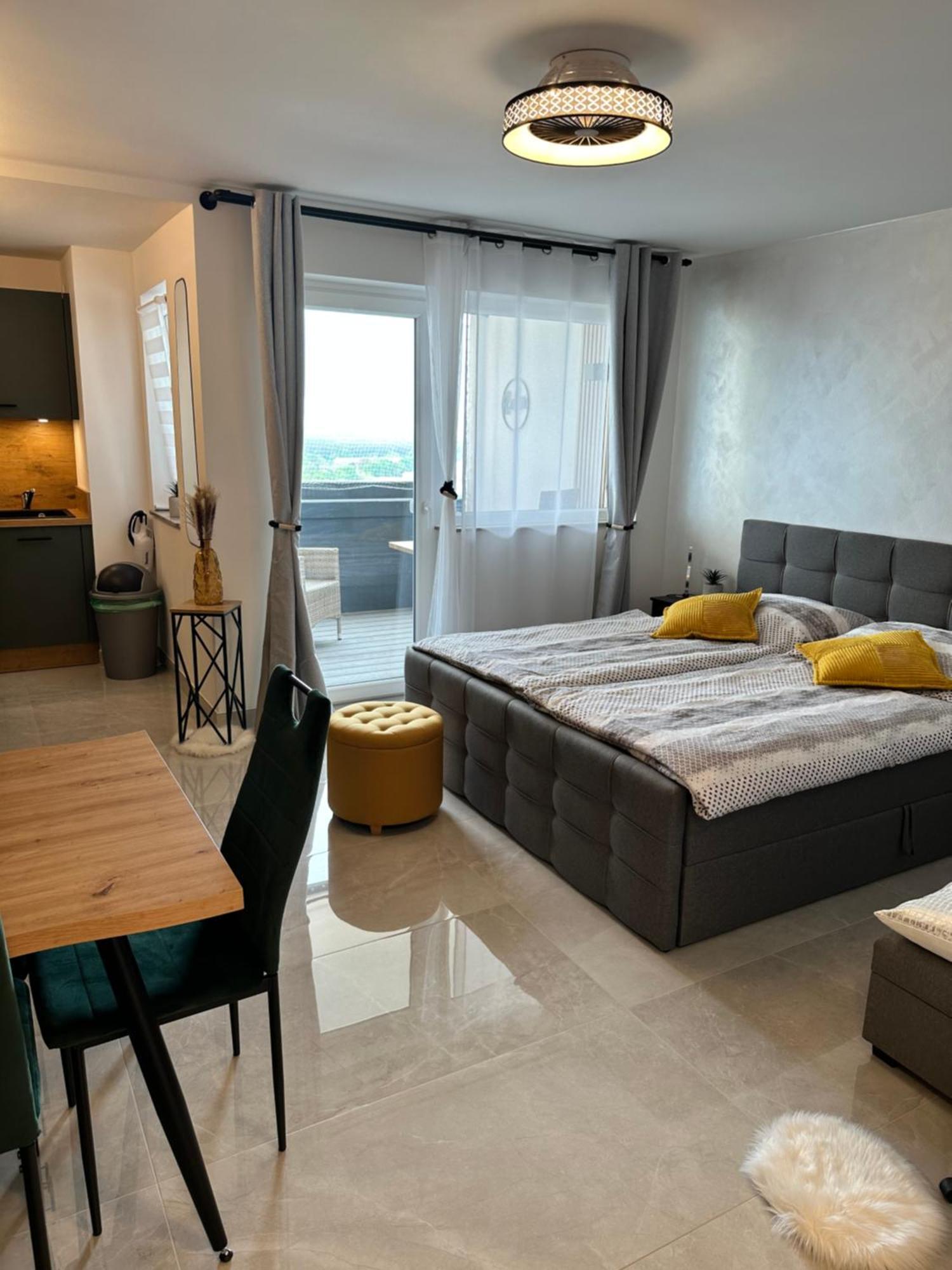 Fewo Sky21 * Langen Exklusives Appartment Vollausstattung / Zentrale Lage *Neu* Bagian luar foto